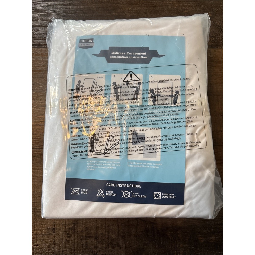 Utopia Bedding Queen Mattress Protector Zippered, 100% Waterproof Bed Bug and... - Picture 3 of 3
